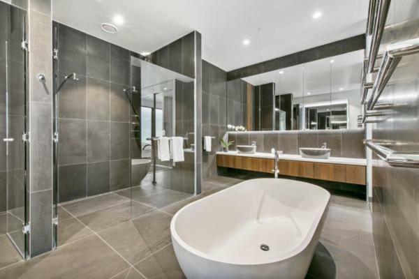 Experience Platinum Hotel Apartments Melbourne Ngoại thất bức ảnh