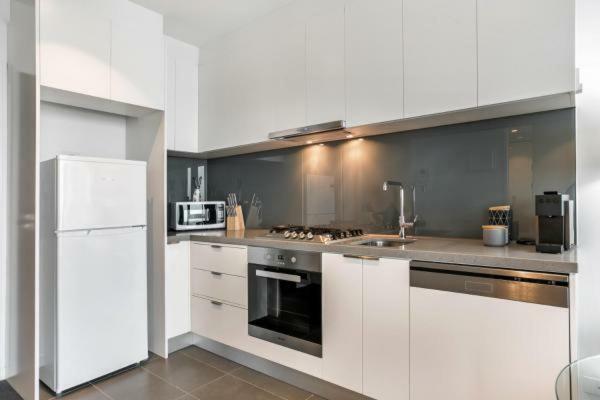 Experience Platinum Hotel Apartments Melbourne Ngoại thất bức ảnh